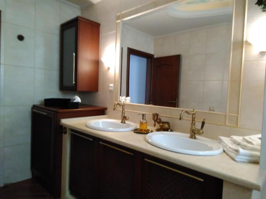 La Maison De Catherine Golos Dış mekan fotoğraf